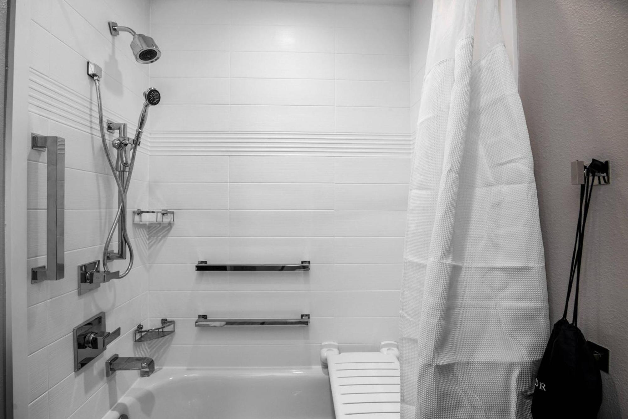 Towneplace Suites By Marriott Houston Hobby Airport Екстериор снимка